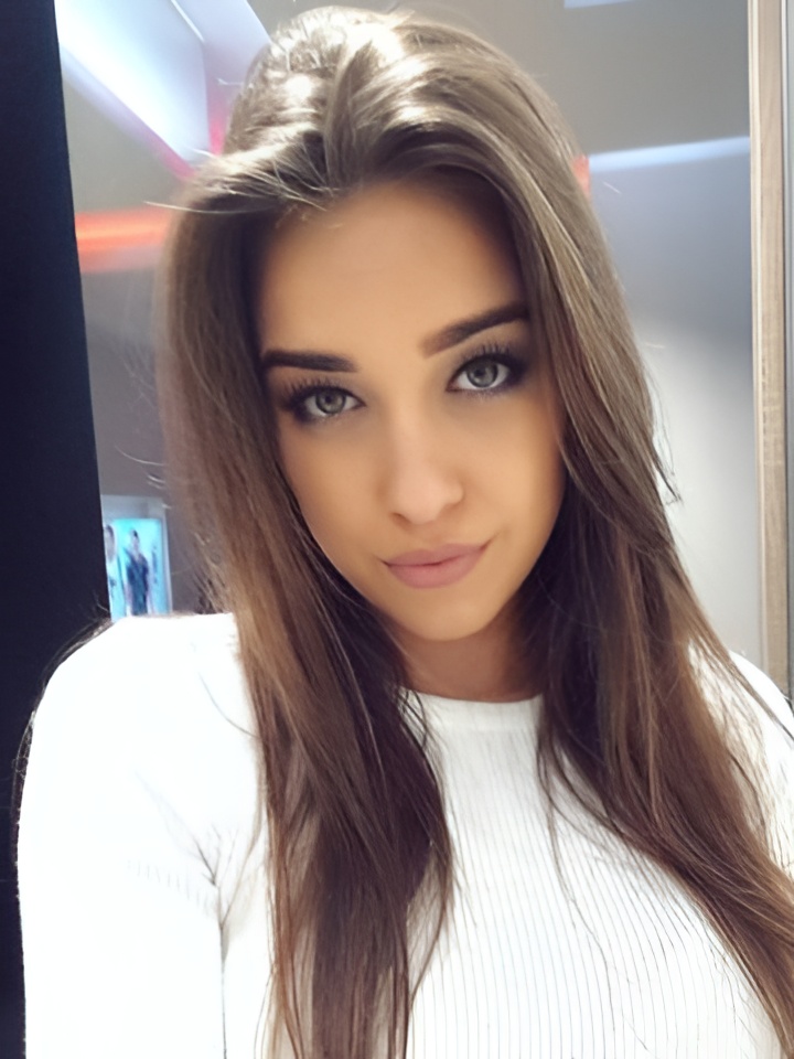 Анфиса привлекательная девушка из Сочи цена от 10000 руб