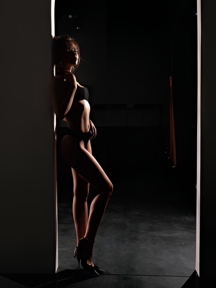 Азалия привлекательная девушка из Сочи цена от 3000 руб