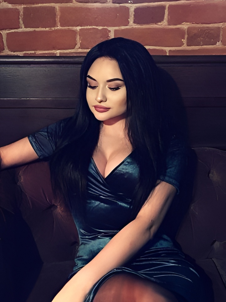 Лилия привлекательная девушка из Сочи цена от 10000 руб