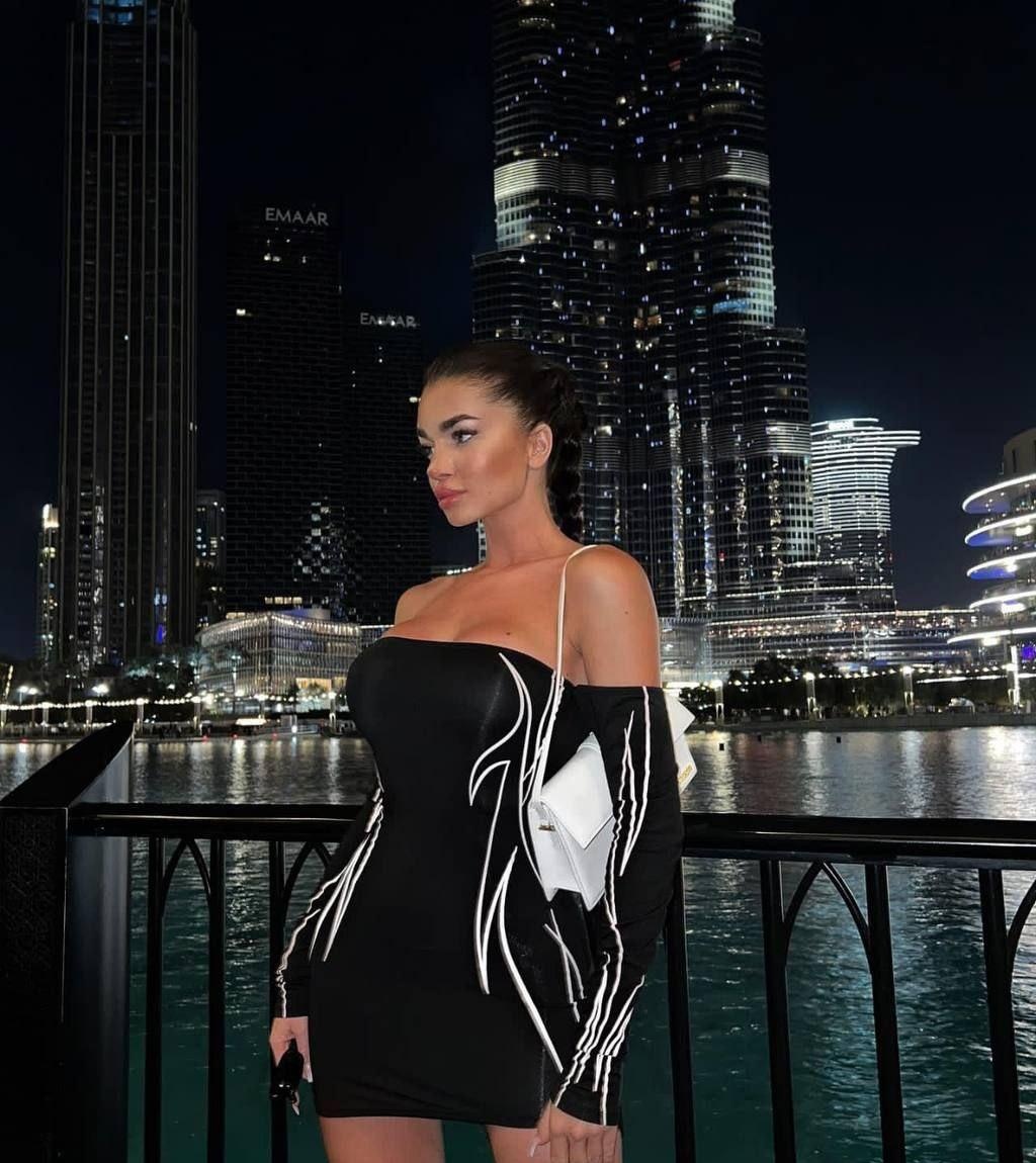 Светлана привлекательная девушка из Сочи цена от 7000 руб