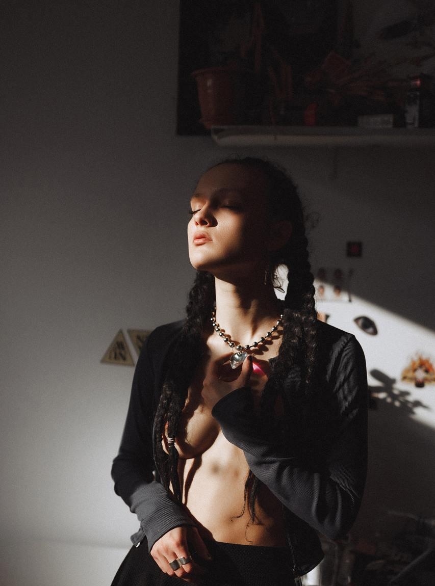 Надежда привлекательная девушка из Сочи цена от 6000 руб